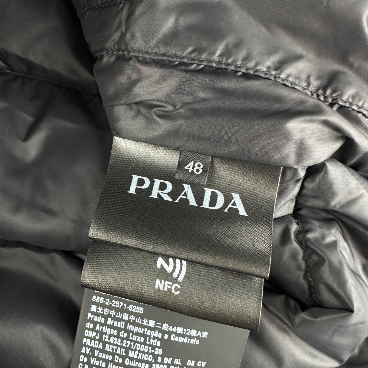 Prada Vest (Str. M)