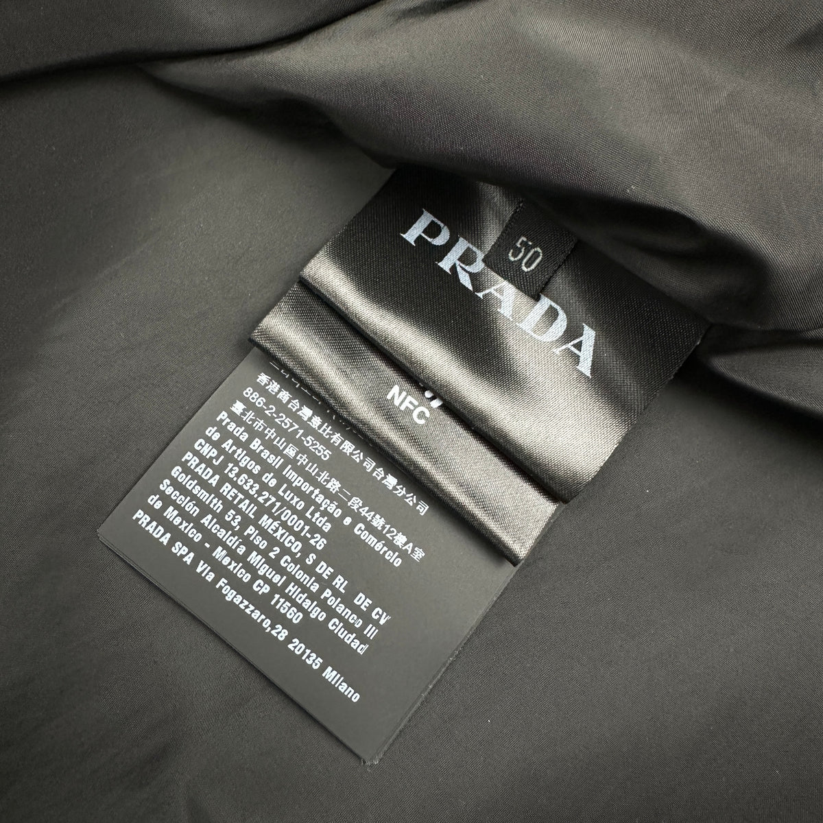 Prada Nylon Windbreaker (Str. M)