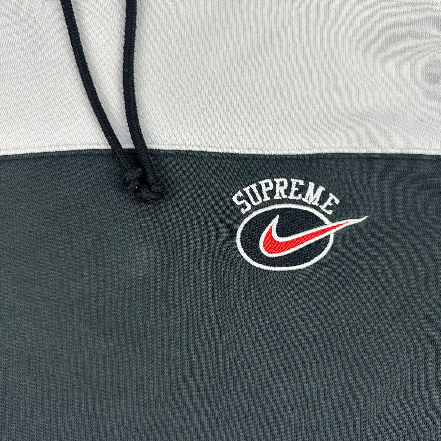 Supreme Nike Striped Hoodie (Str. L)