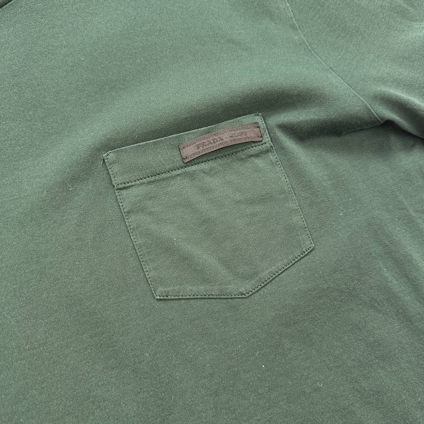 Prada Plain T-shirt (Str. M)