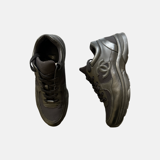 Chanel Uniform Sneakers (Str. 44)