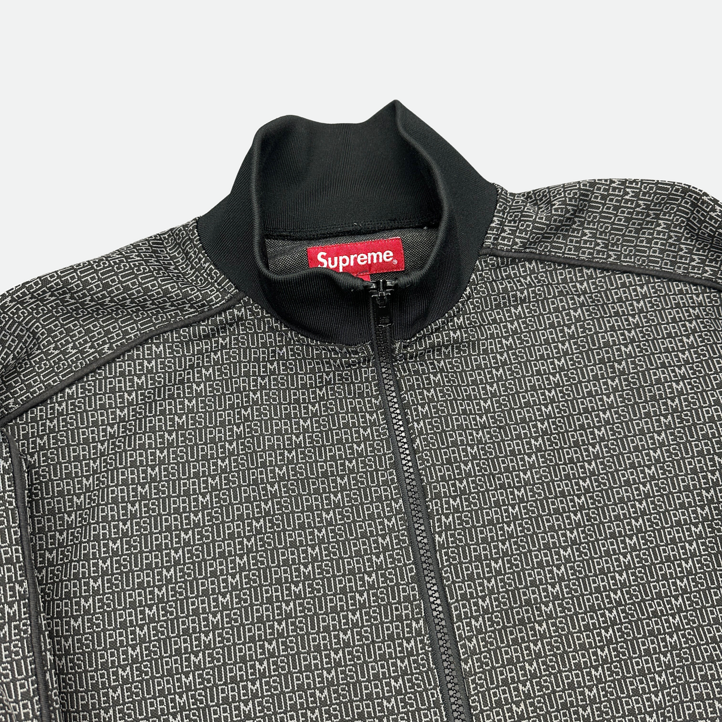 Supreme Repeat Track Jacket (Str. S)