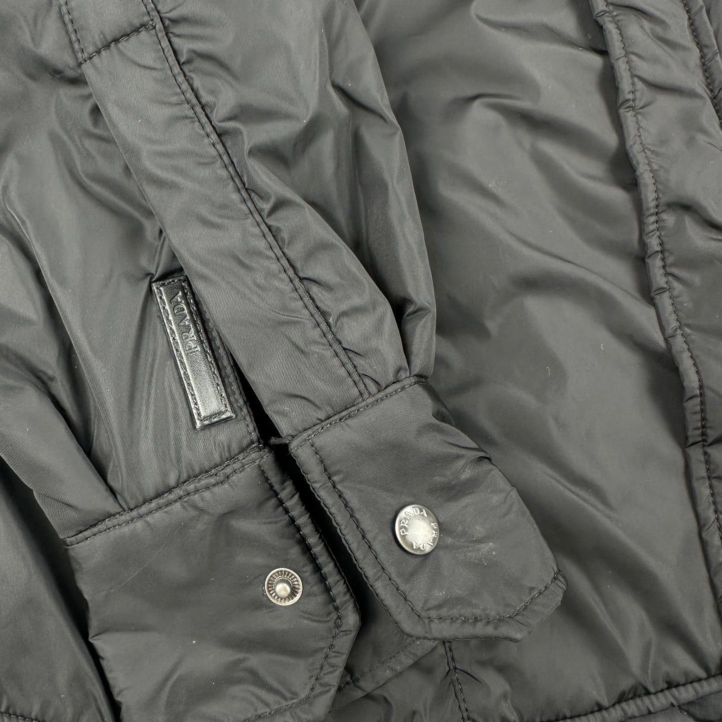Prada Overshirt Jakke (Str. M)
