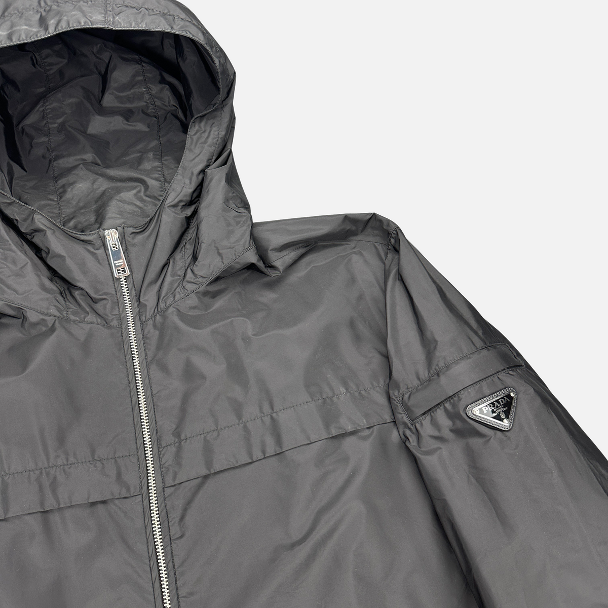 Prada Nylon Windbreaker (Str. L)