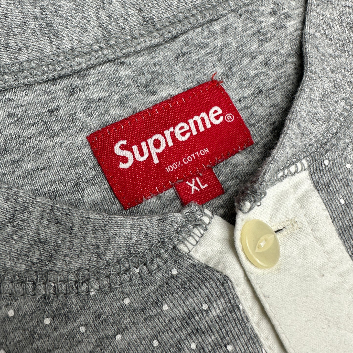 Supreme Polka Dot Henley (Str. XL)