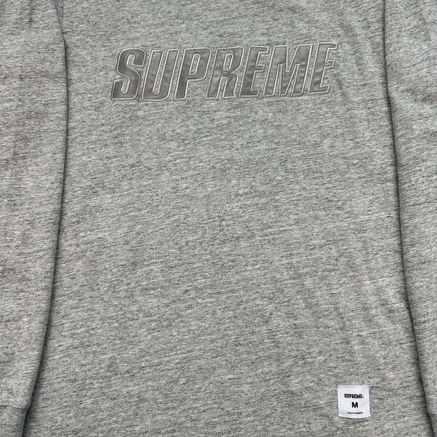 Supreme Reflective Logo L/S (Str. M)
