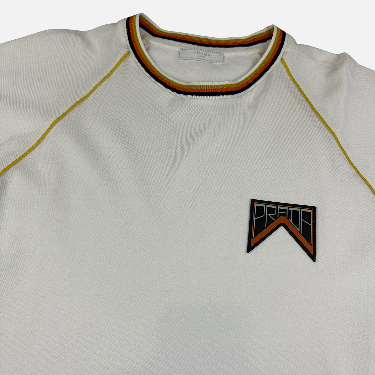 Prada Rubber Logo T-shirt (Str. M)