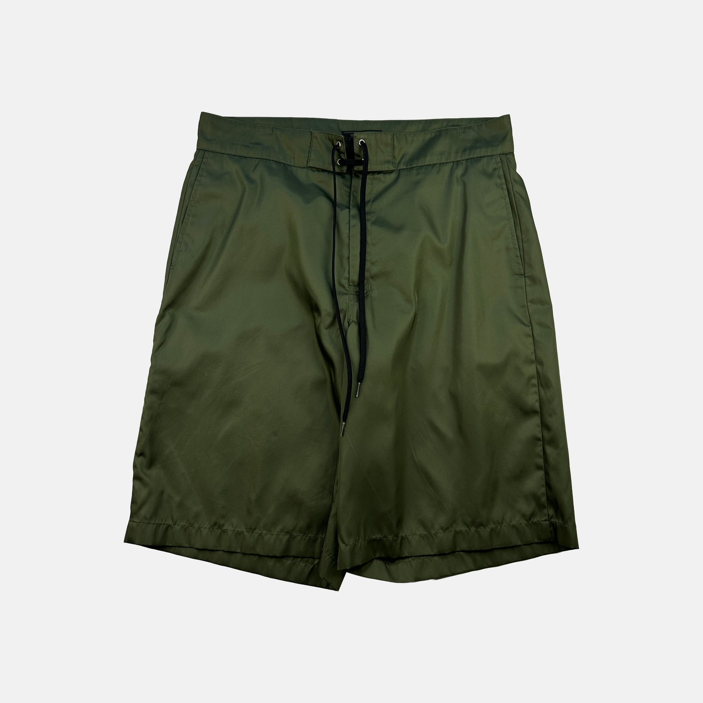 Prada Nylon Shorts (Str. 32W)
