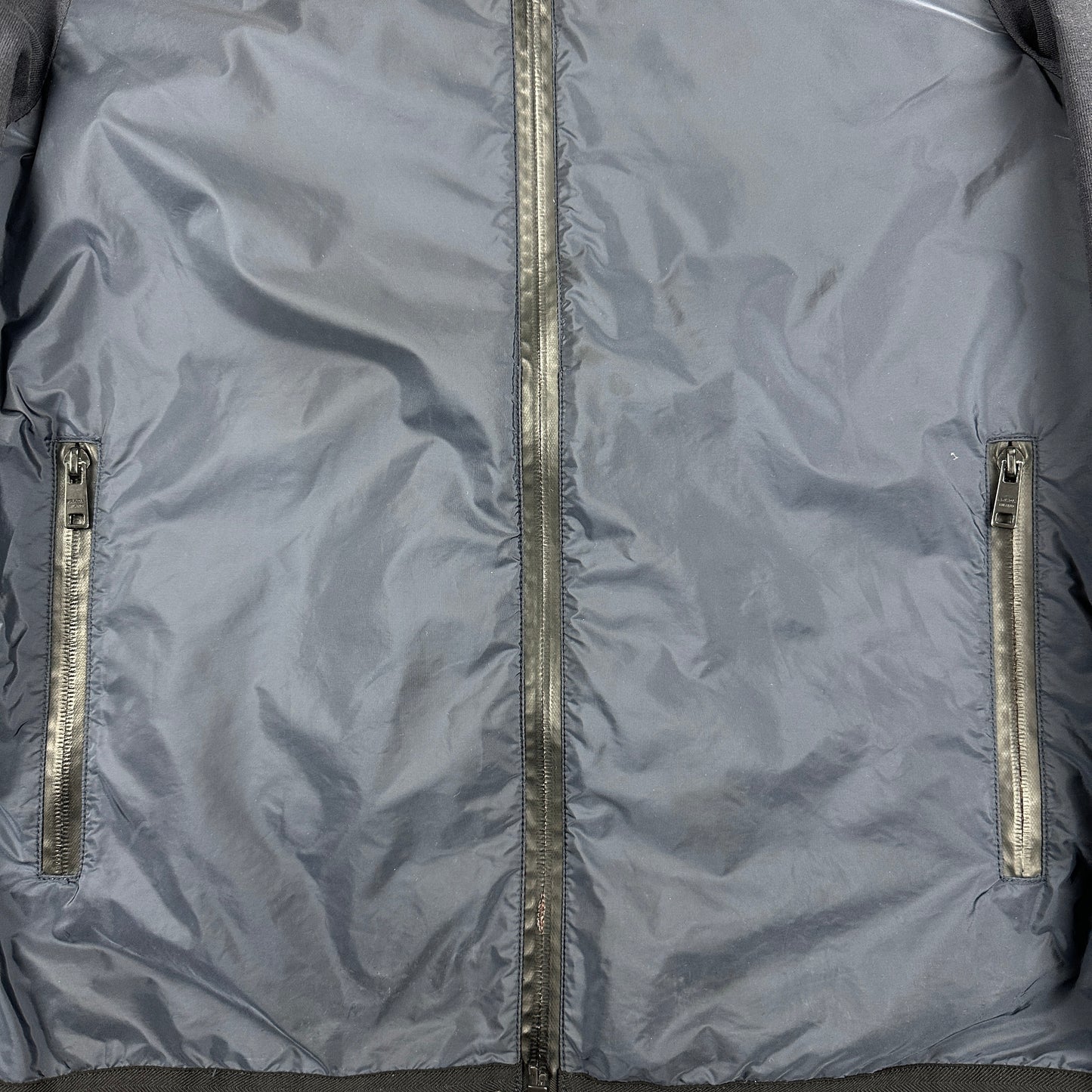 Prada Nylon Jakke (Str. M)