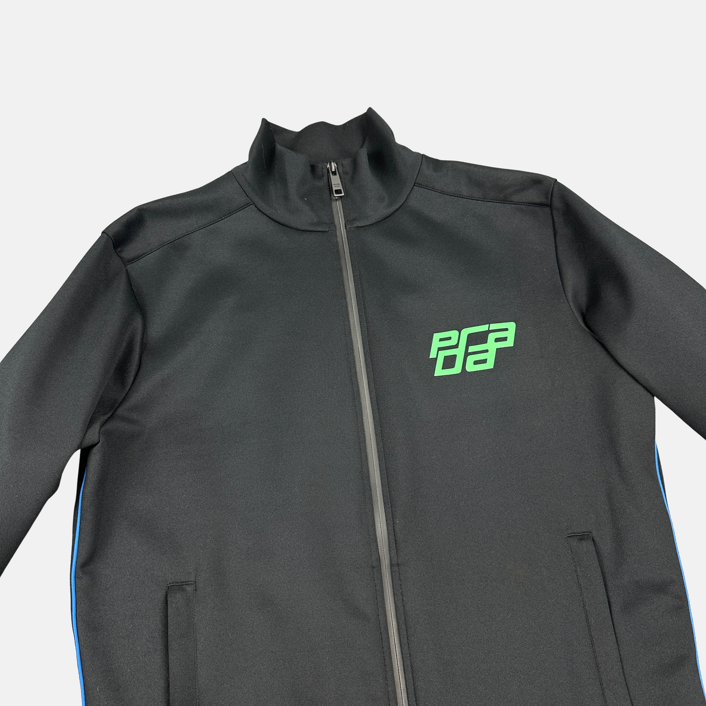 Prada Logo Track Jacket (Str. M)