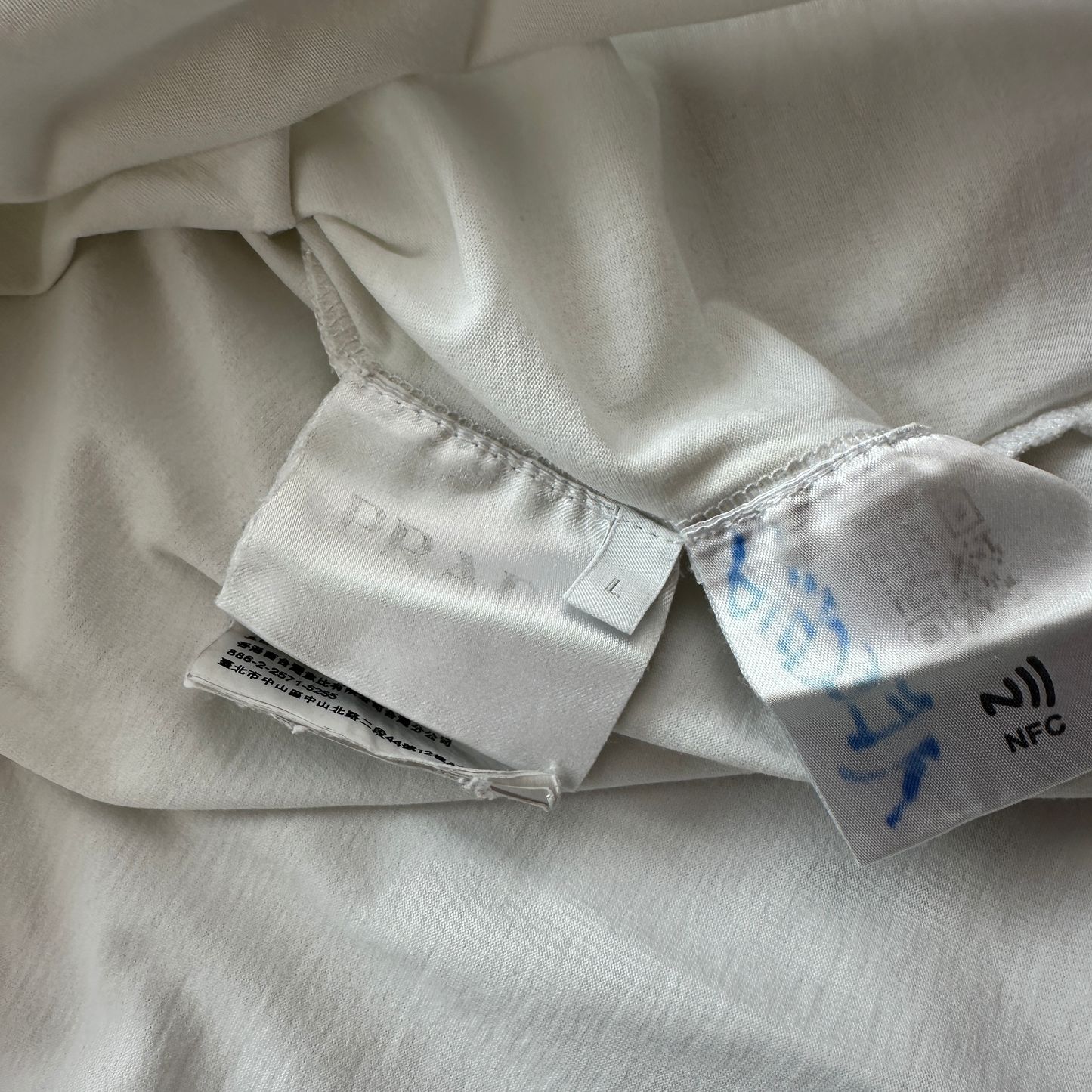 Prada Plain T-shirt (Str. S)