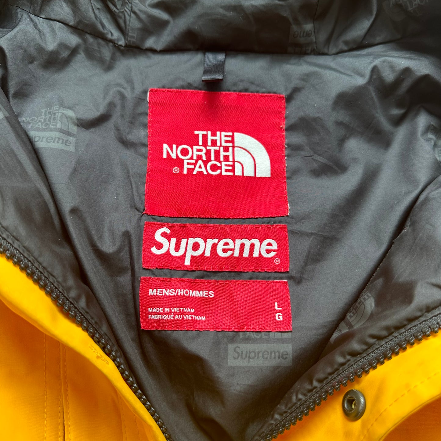 Supreme The North Face RTG Jakke (Str. L)