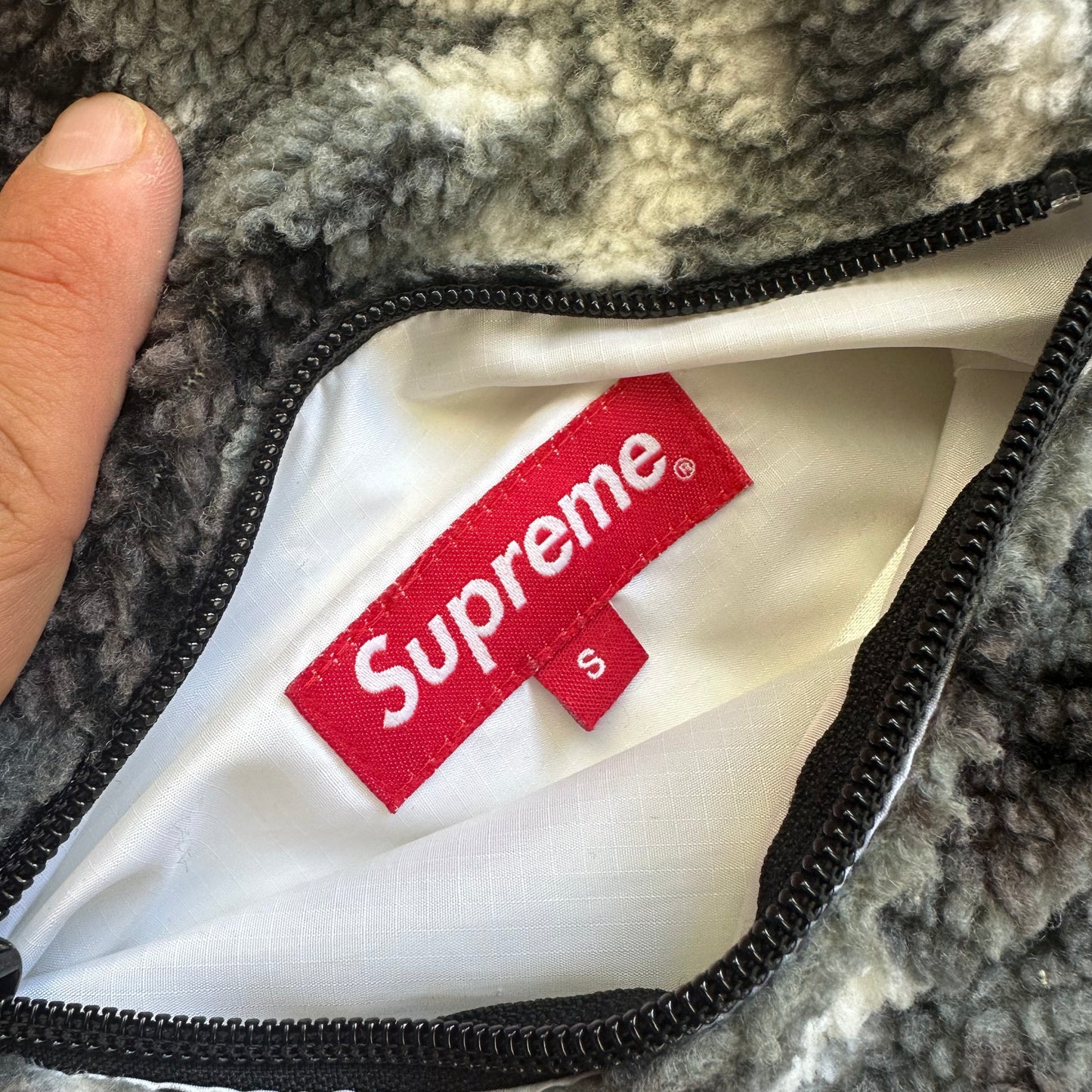 Supreme Roses Sherpa Fleece Jakke (Str. S)