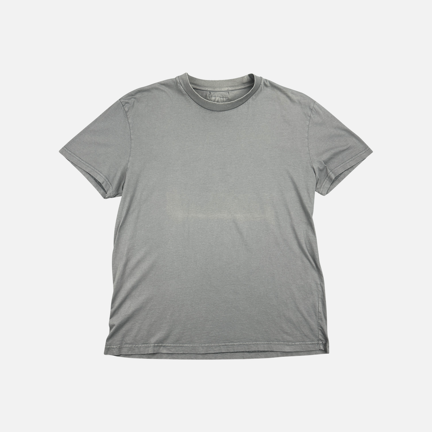 Prada Neck Logo T-shirt (Str. L)